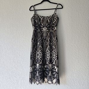 BCBGMAXAZRIA 0 Alese Geometric Lace Dress Black and Silver